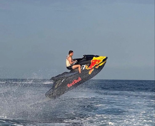 JET SKI